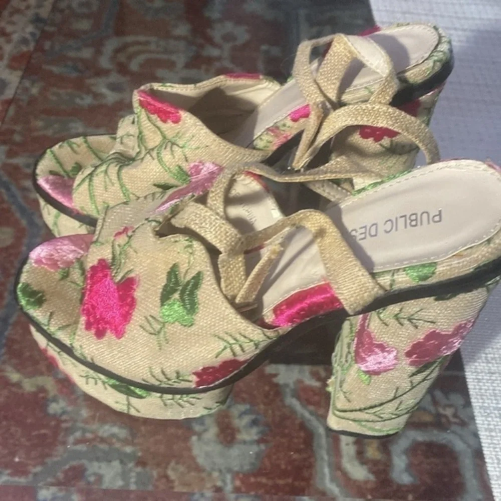 🌺🌸🌹💐Beautiful PUBLIC DESIRE , platforms